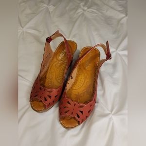 Patrizia by Spring Step || Red and brown sandal wedges || Peep toe
